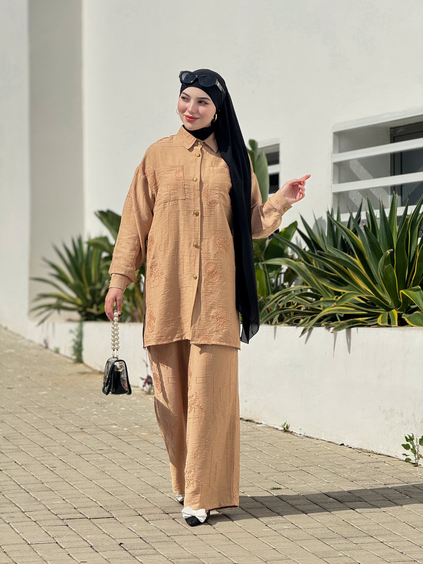 Ensemble Noor beige